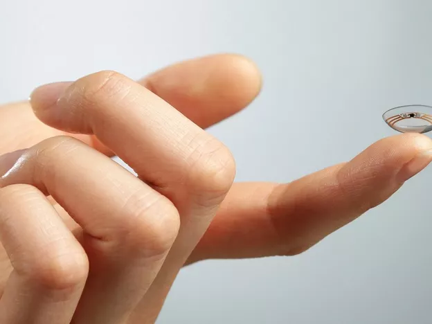 A Novartis fejlesztheti a Google intelligens kontaktlencséjét