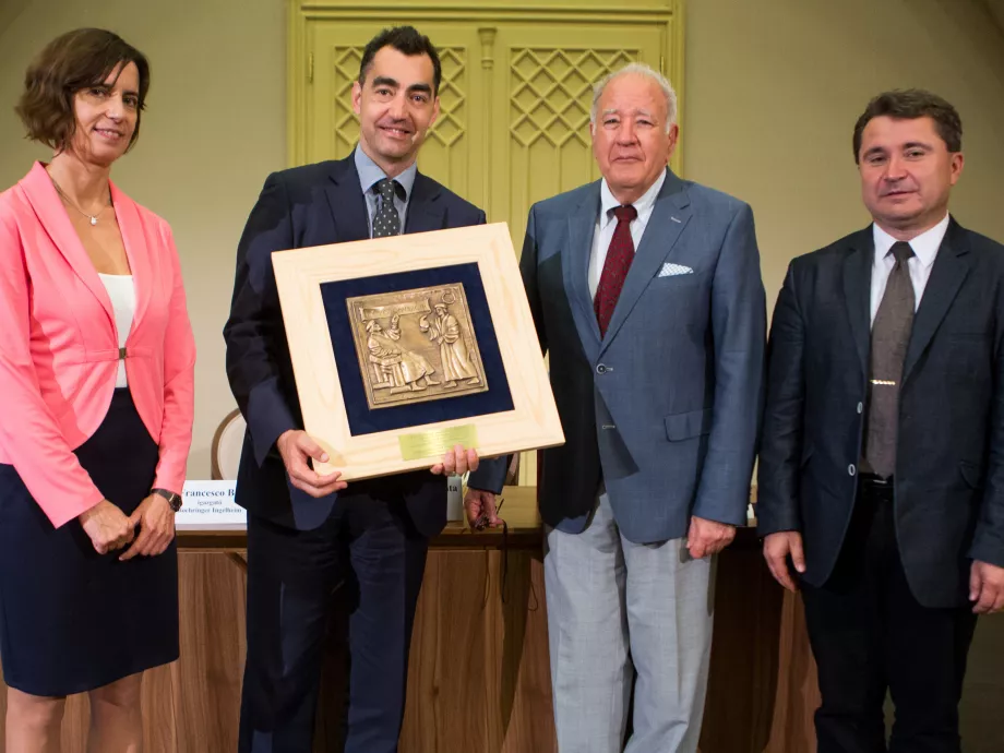 Átadták az „Év Gyógyszere 2016” díjat