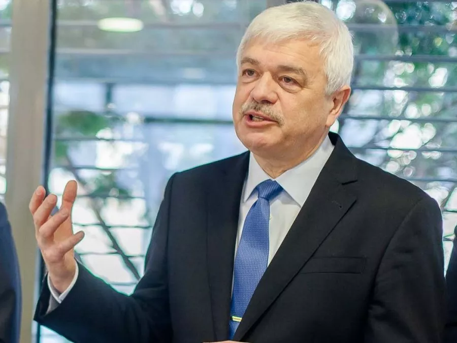 PTE: Botz Lajos a Gyógyszerésztudományi Kar új dékánja