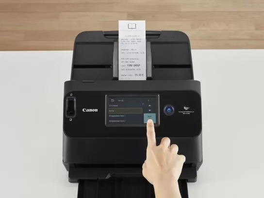 Mesterséges intelligencia fokozza a hatékonyságot a papírtengerben