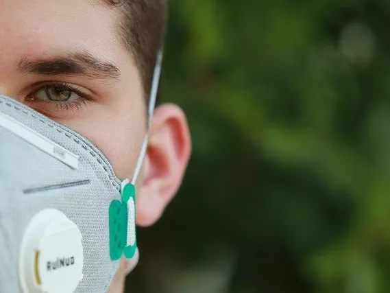 Nem csak a maszk okozhatja a pókháló erek megjelenését