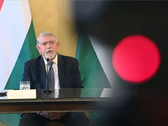 Kásler: Idén ősztől a 7. osztályos fiúk is megkaphatják a HPV-elleni oltást