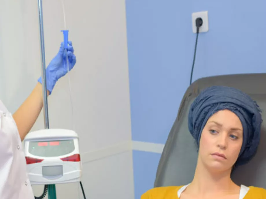 Nemzetközi programot indít a Sanofi a daganatos betegséggel érintett munkavállalói támogatására