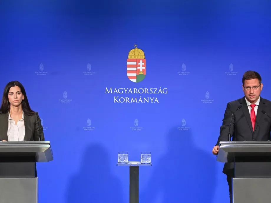 Gulyás Gergely elárulta, miért van szükség az egységes intézeti gyógyszertári rendszerre