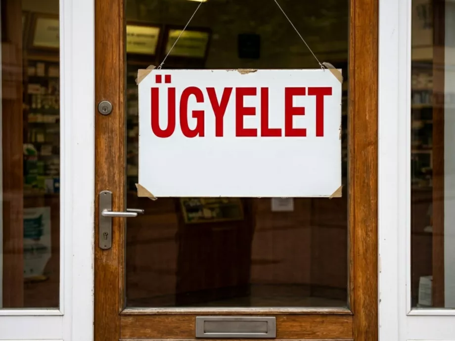 Pünkösdi nyitvatartás: fokozott ügyeleti terhelésre számíthatnak a gyógyszertárak